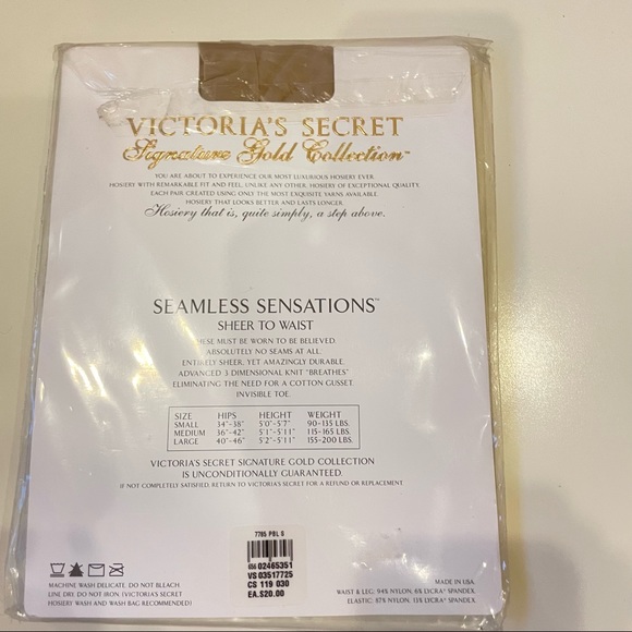 Victoria's Secret Signature Satin Slipper - pantofle květinové